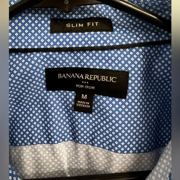 Slim Fit Non-iron Banana Republic Dress Shirt - Picture 2 of 2